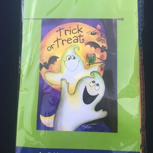 Rain or Shine Halloween Porch Flag – “Trick or Treat” Ghost Design 28” x 40”